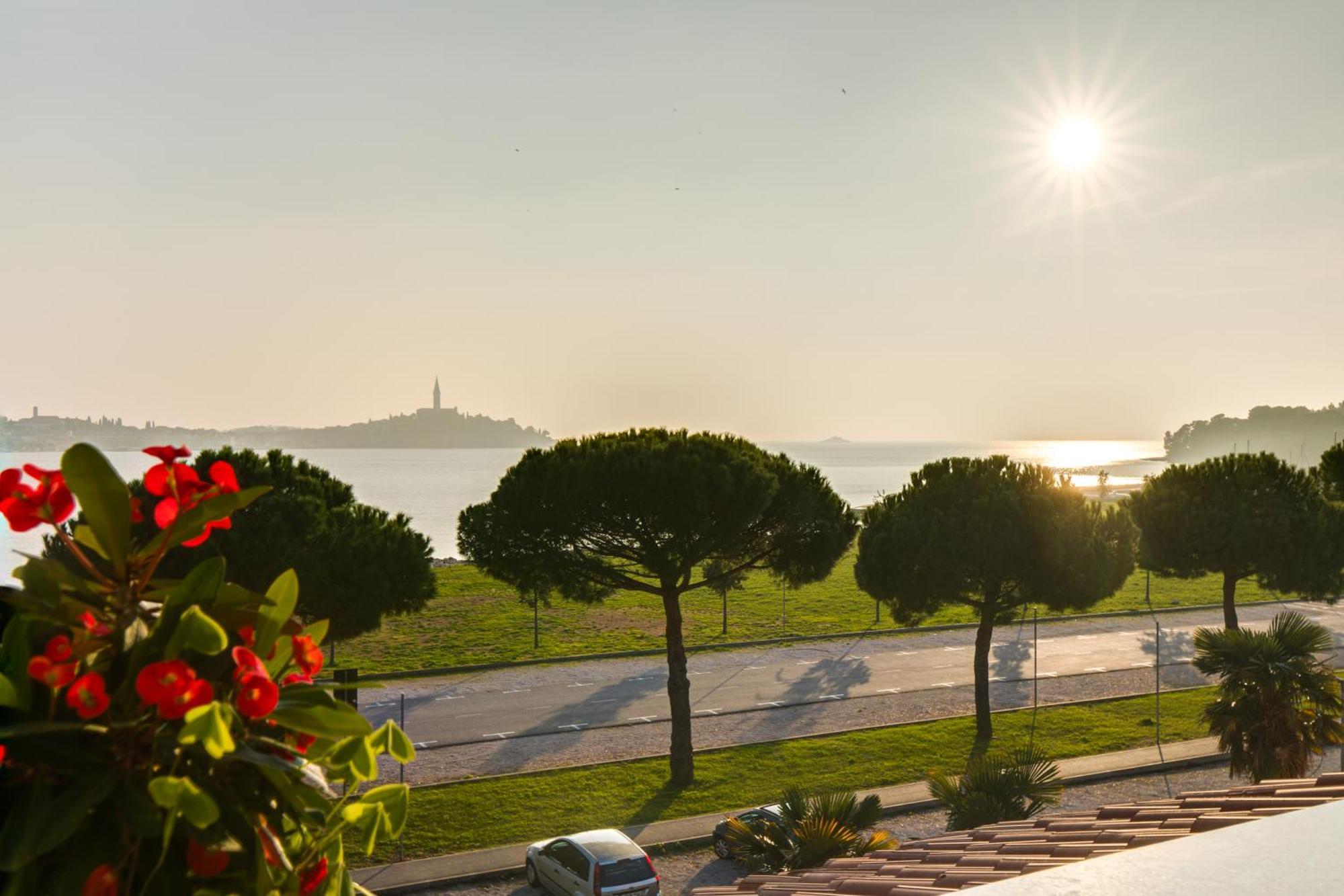 Rivamare - Rovinj Hotel Ngoại thất bức ảnh