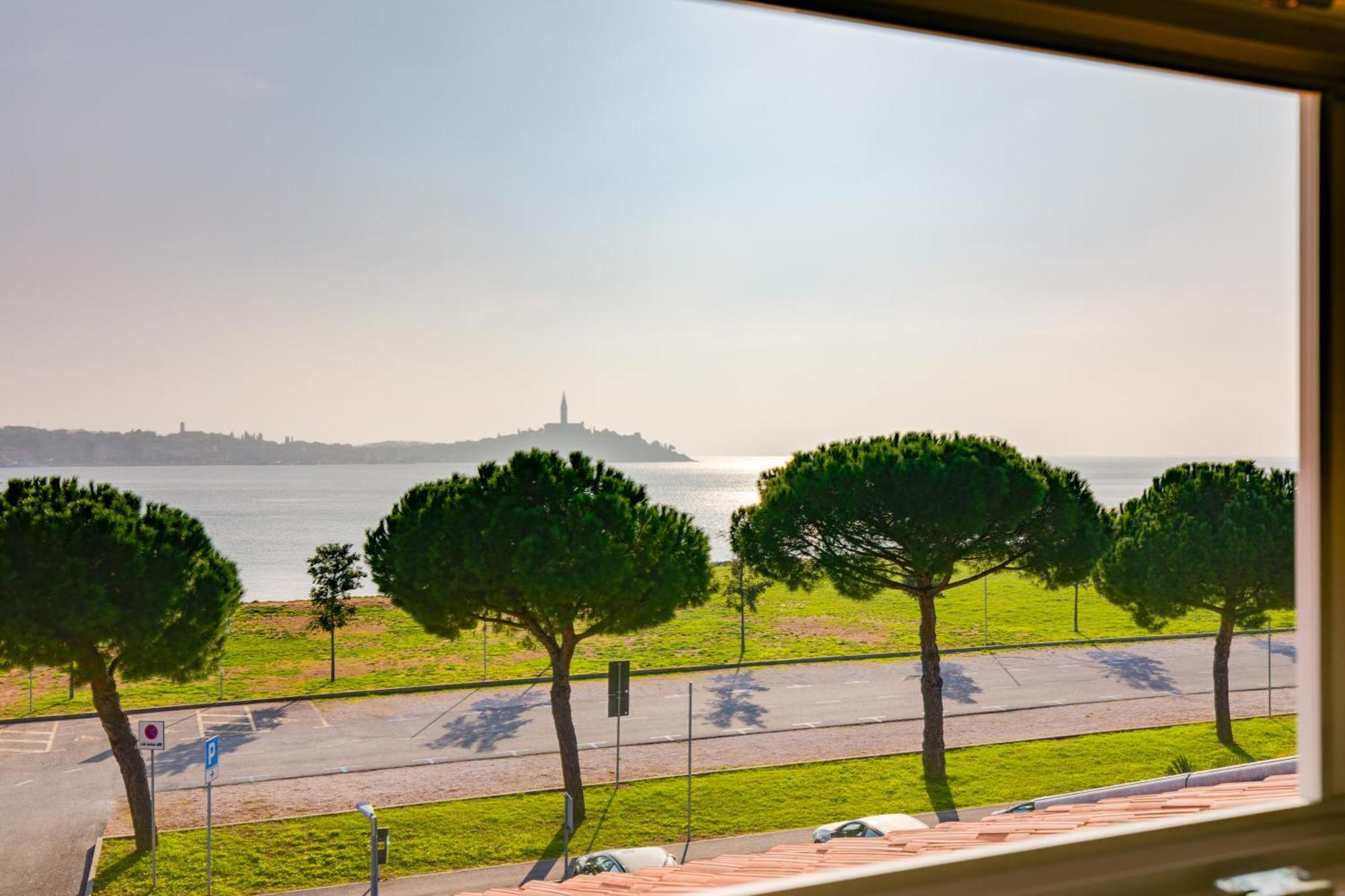 Rivamare - Rovinj Hotel Ngoại thất bức ảnh